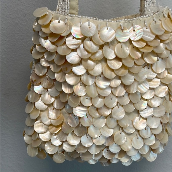 🐚Gorgeous Shell Mini Tote Bag 🌊✨ - Picture 6 of 9